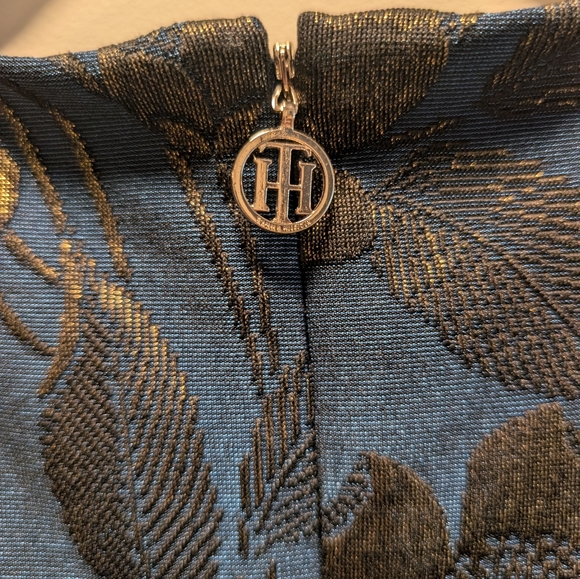 Tommy Hilfiger Blue & Gold Brocade Bell Sleeve Dress Size 4 - Picture 6 of 6